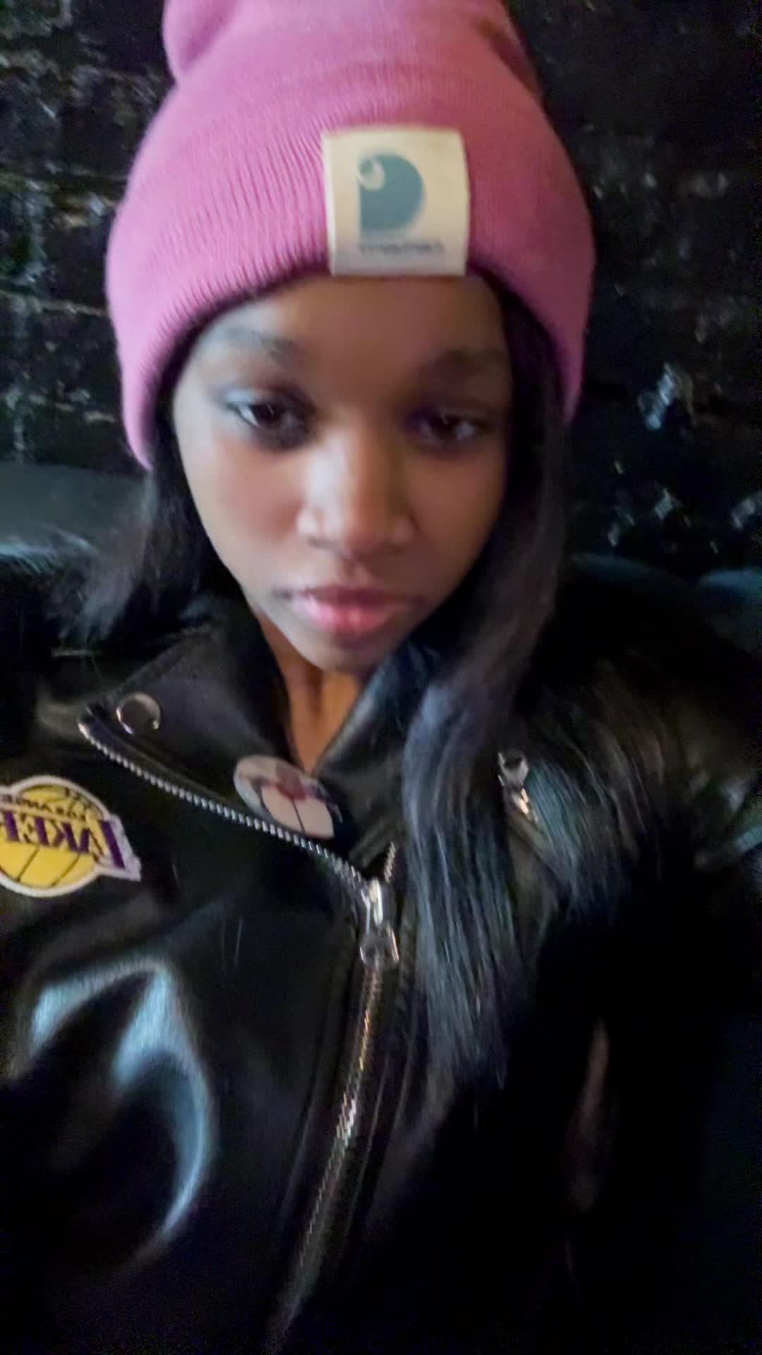 @outofitall21