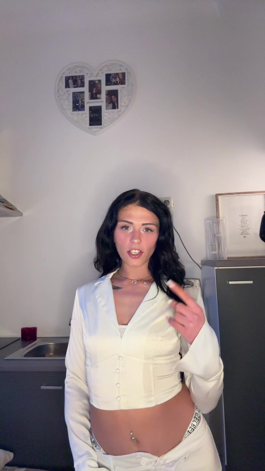 @aangelinaoffiziell