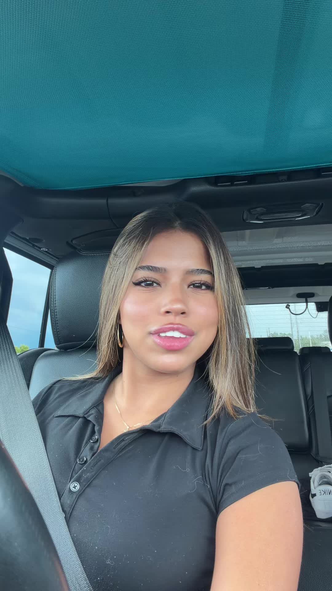 @daniela