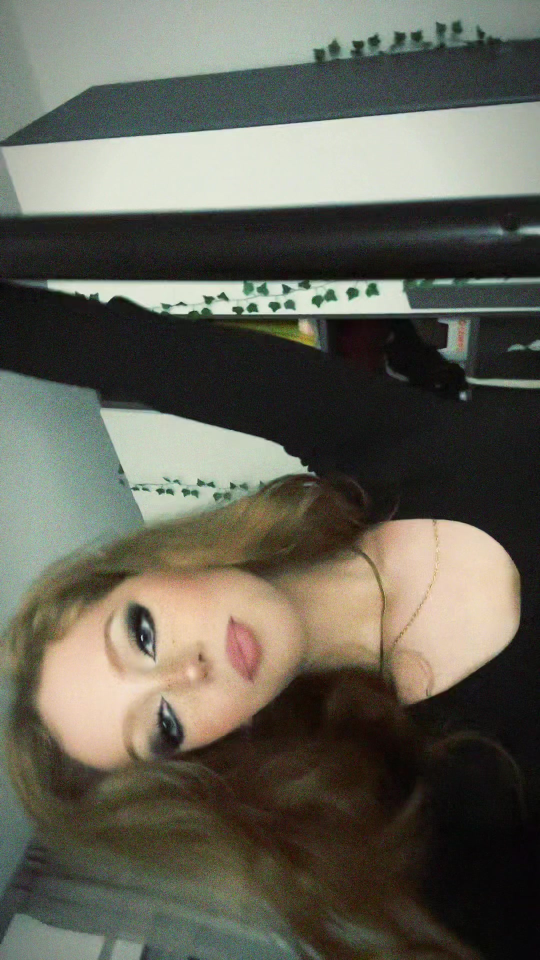 @Yuliya-🇷🇺🇮🇹