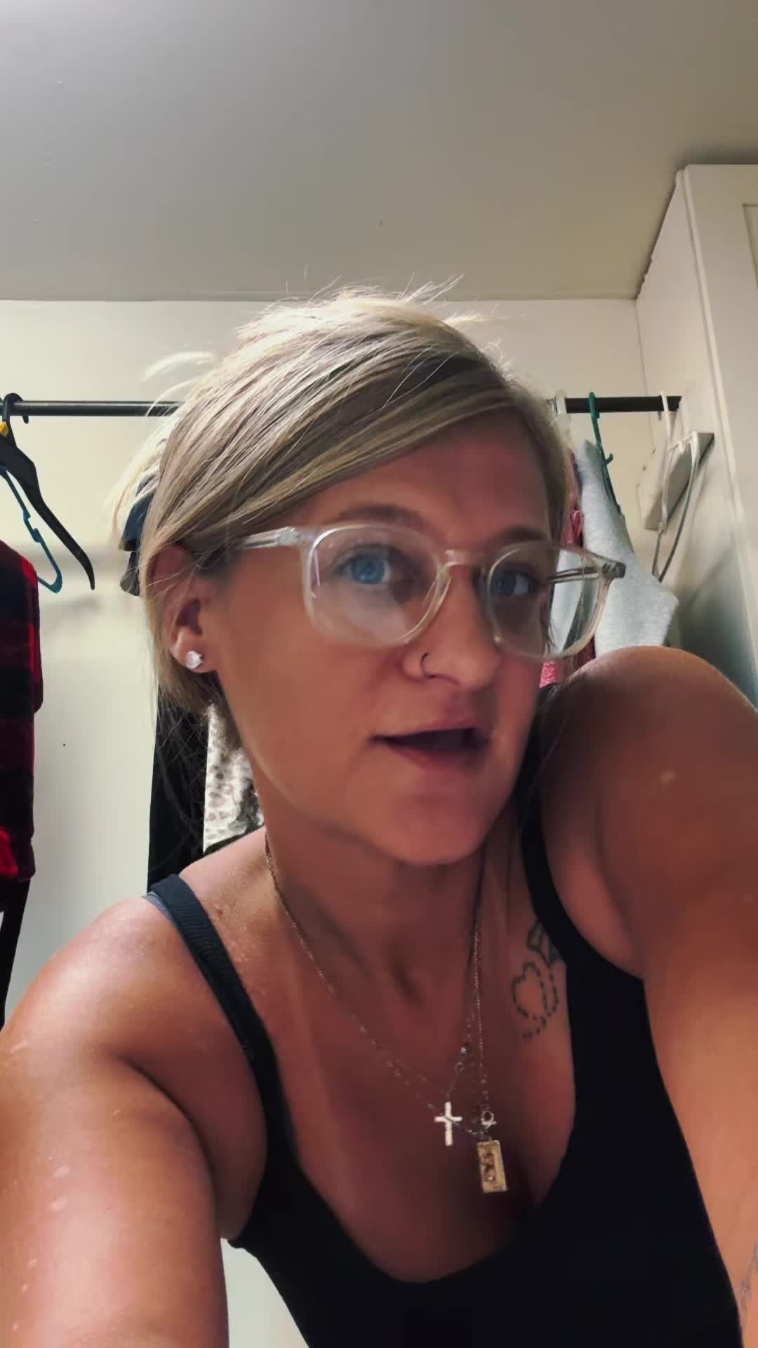 @Breezybrittney