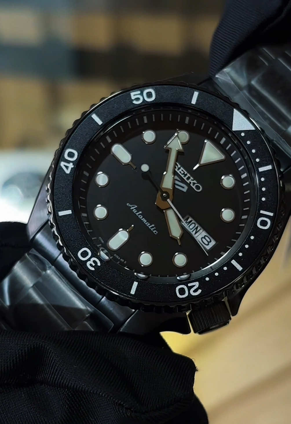 @Yonzon Timepieces