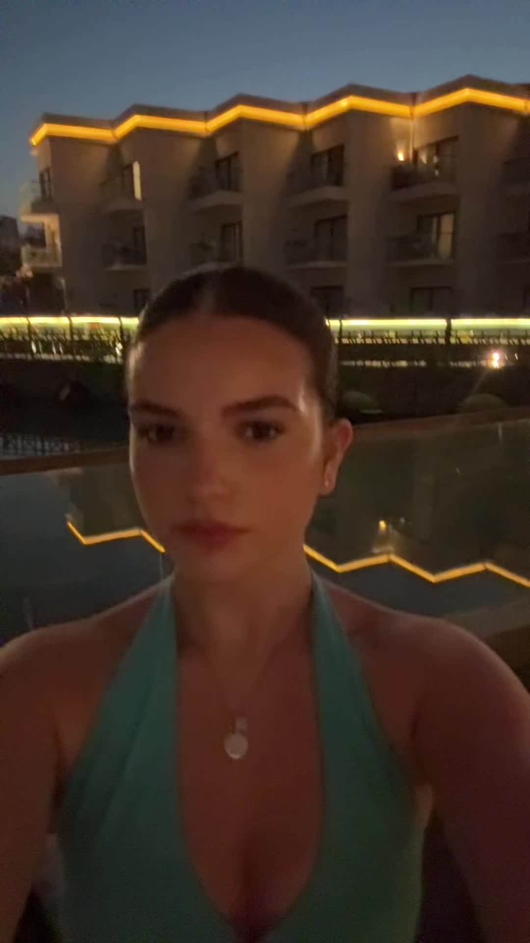 @𝒍𝒂𝒚𝒍𝒂