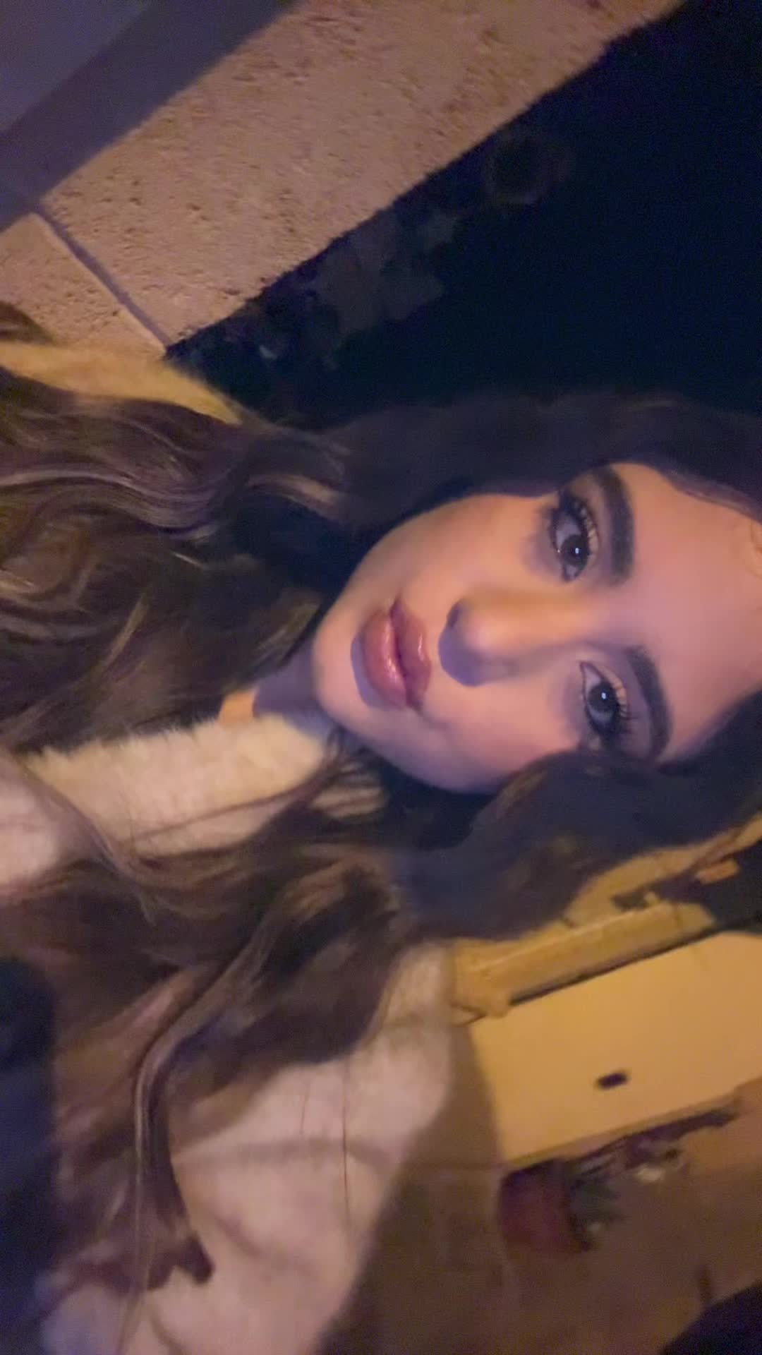 @Marika__
