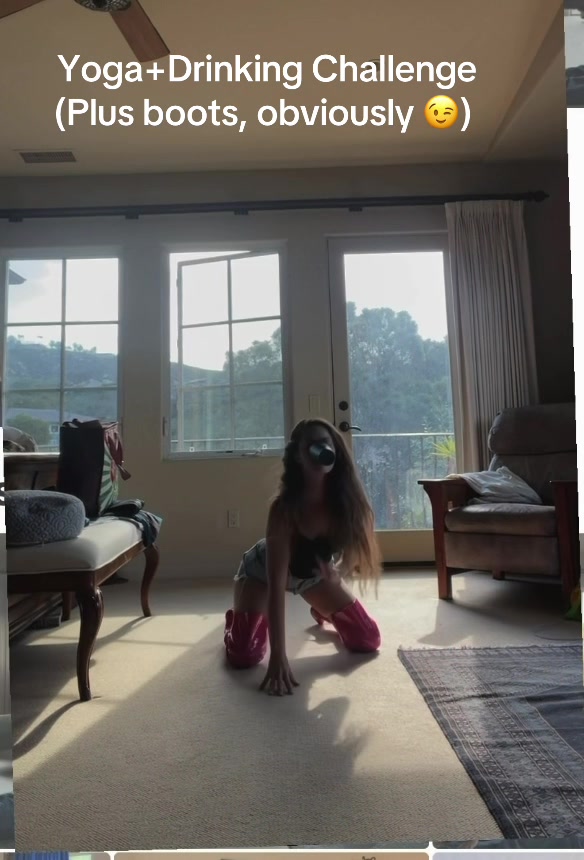 @mollys_mom_does_yoga