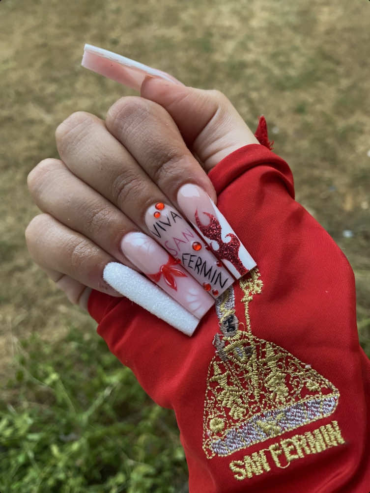 @ÁNGELA || NAILS 🍂☕️