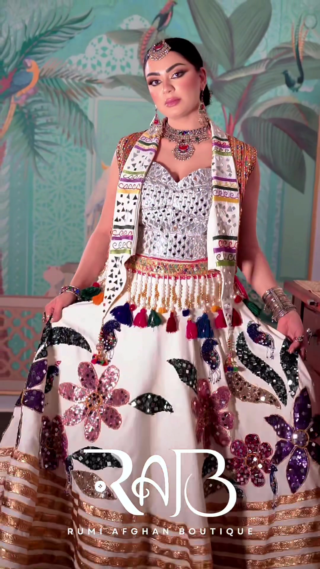 @rumiafghanboutique