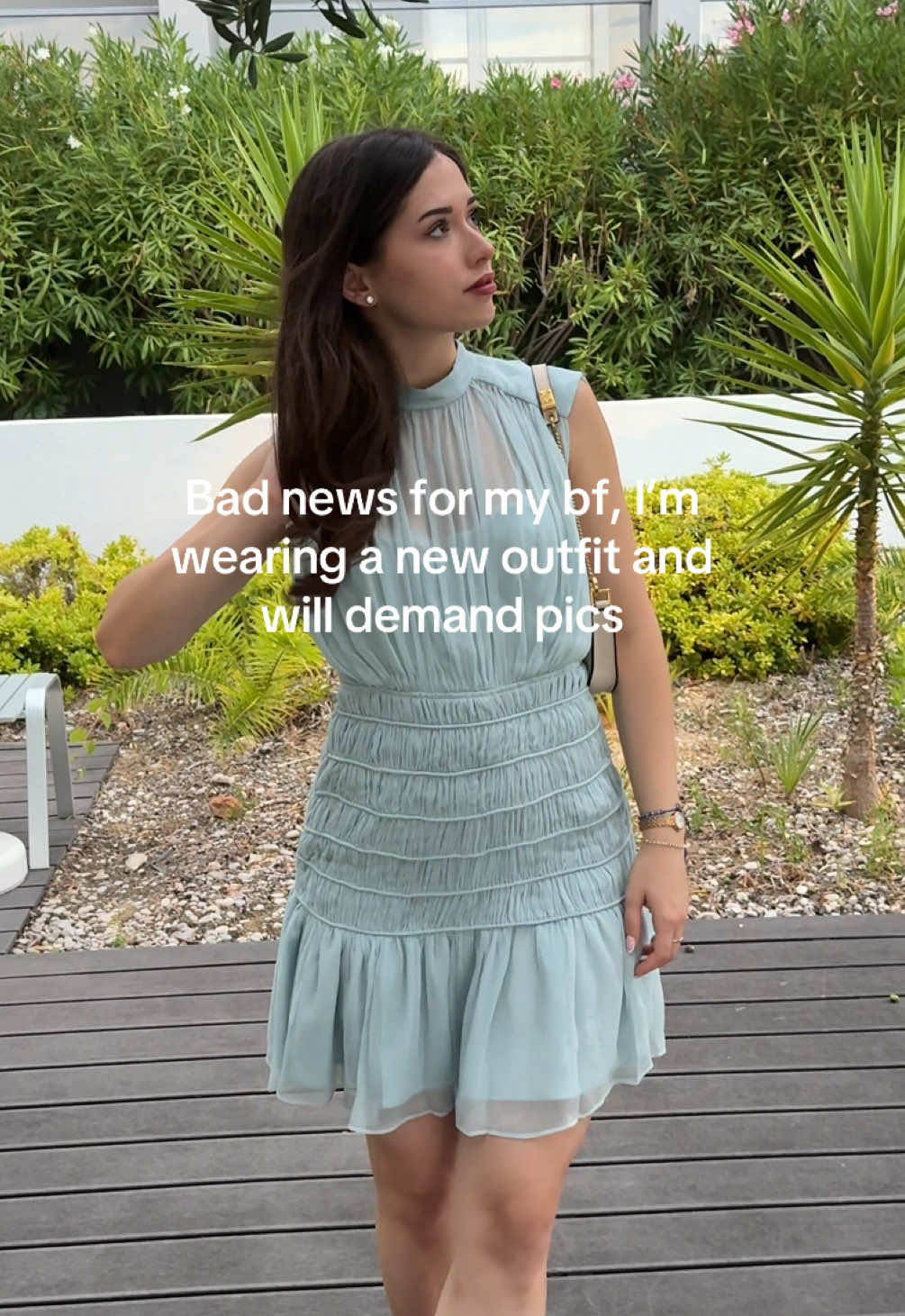 @Dora