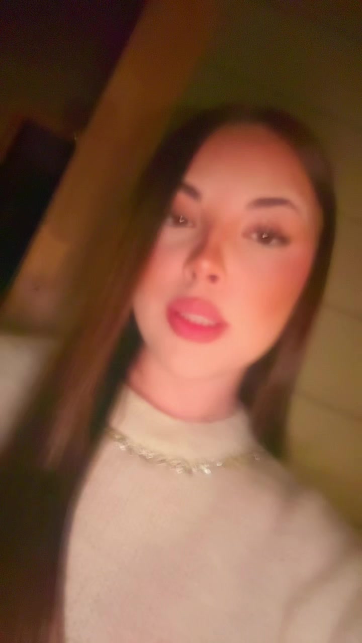 @𝐣𝐞𝐚𝐧𝐧𝐞_𝐠𝐬𝐭𝐥