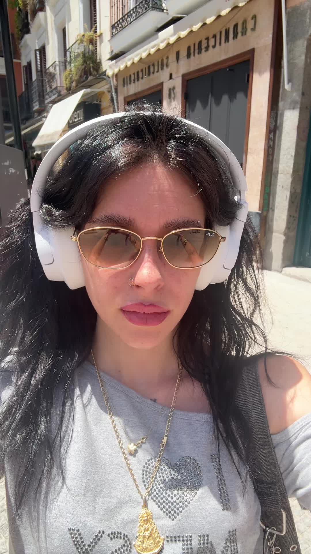 @🍒
