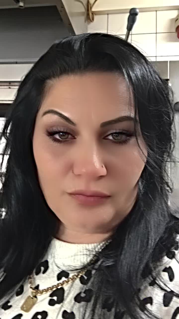 @Ana