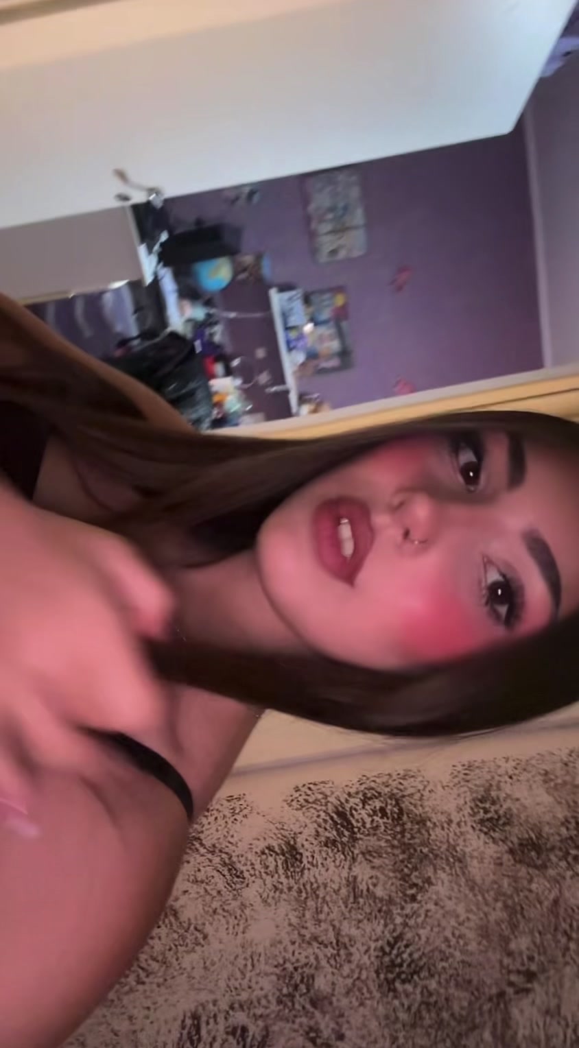 @nicole