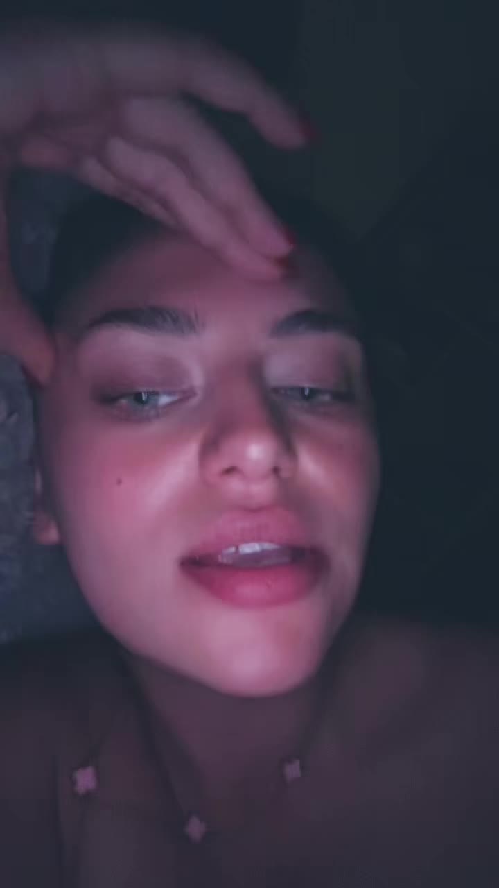 @MiraBks