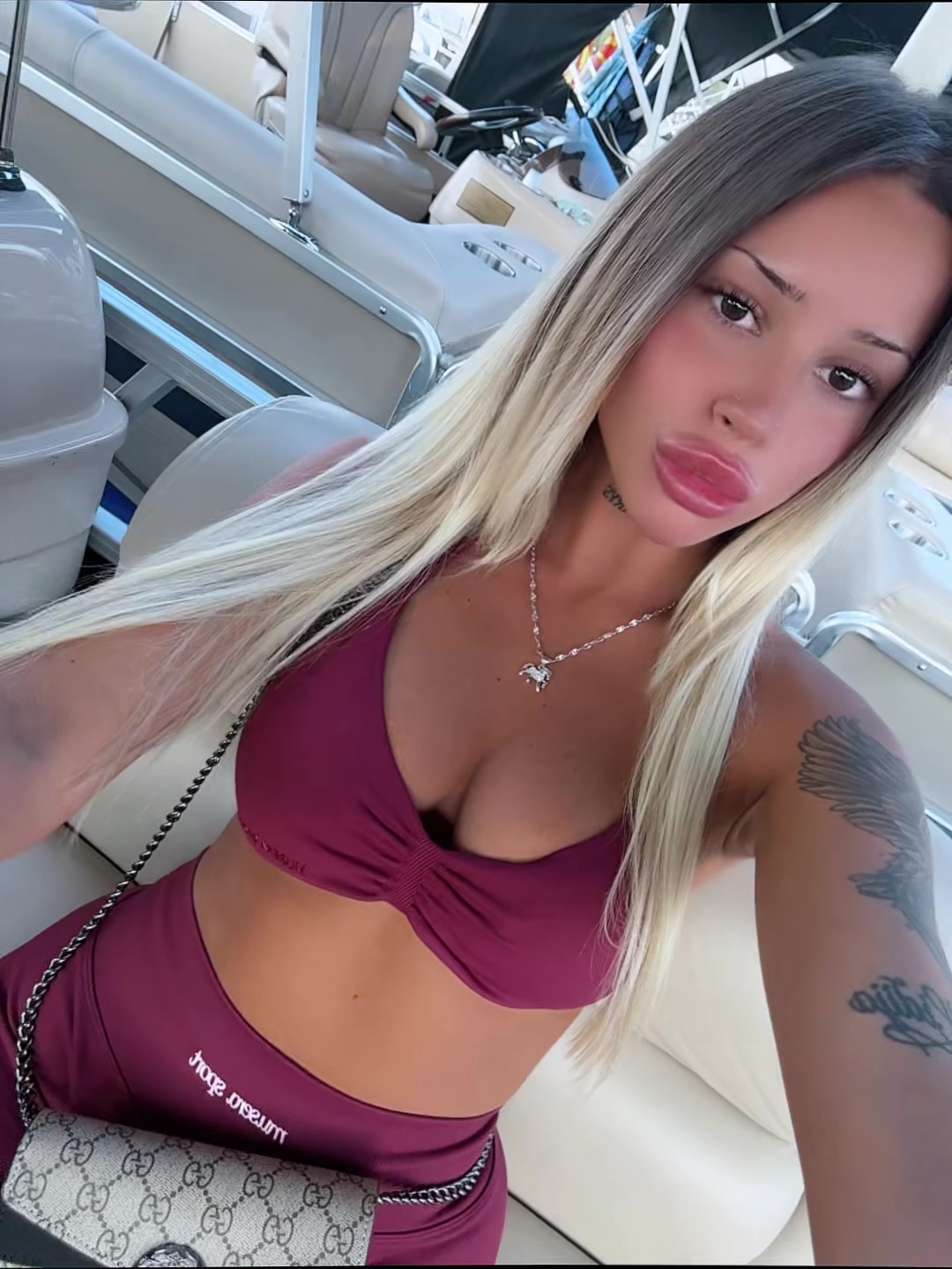 @𝐿𝐸𝒳𝐼