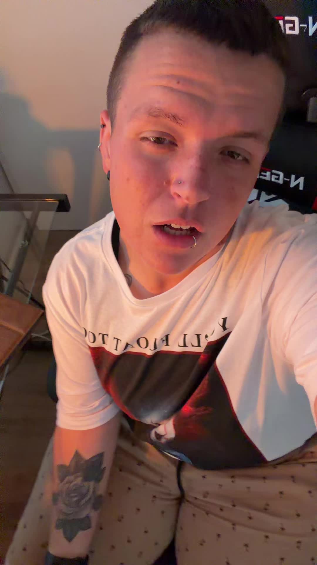 @🥵Rhylee🥵
