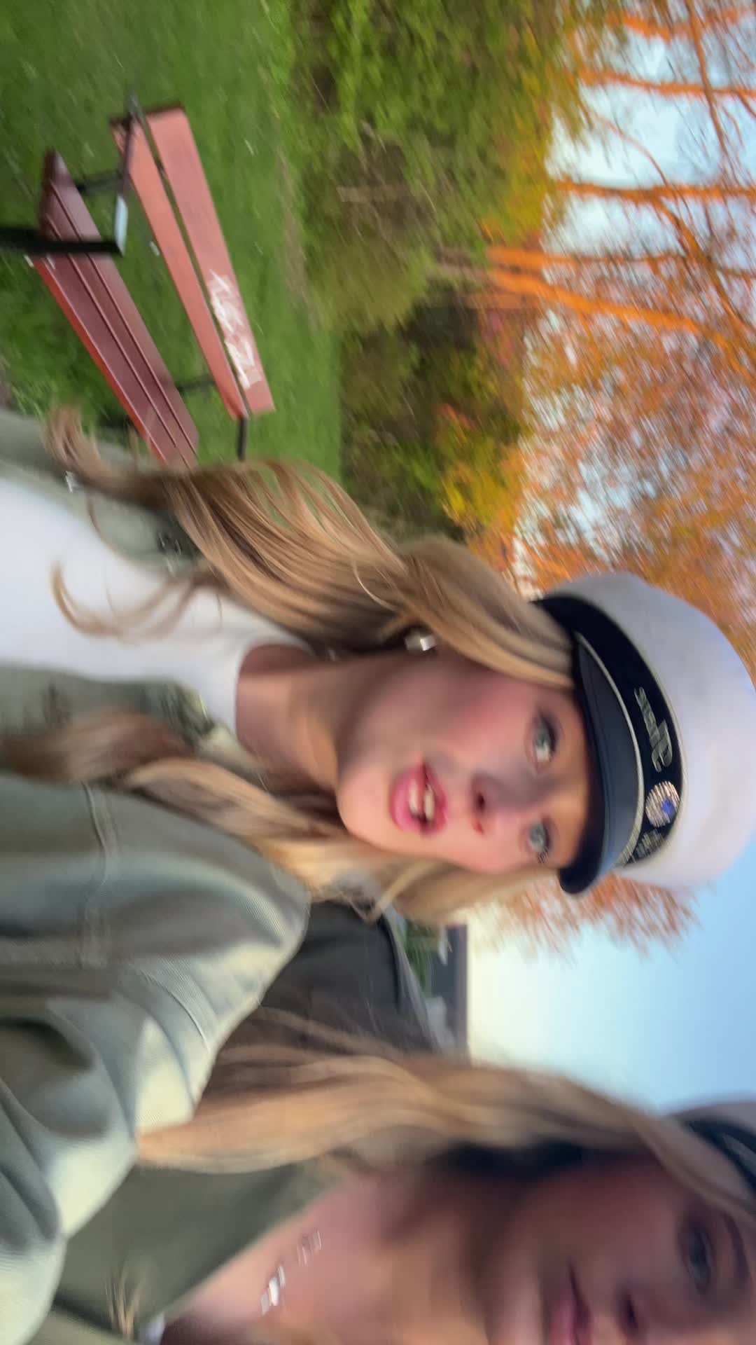@Ella