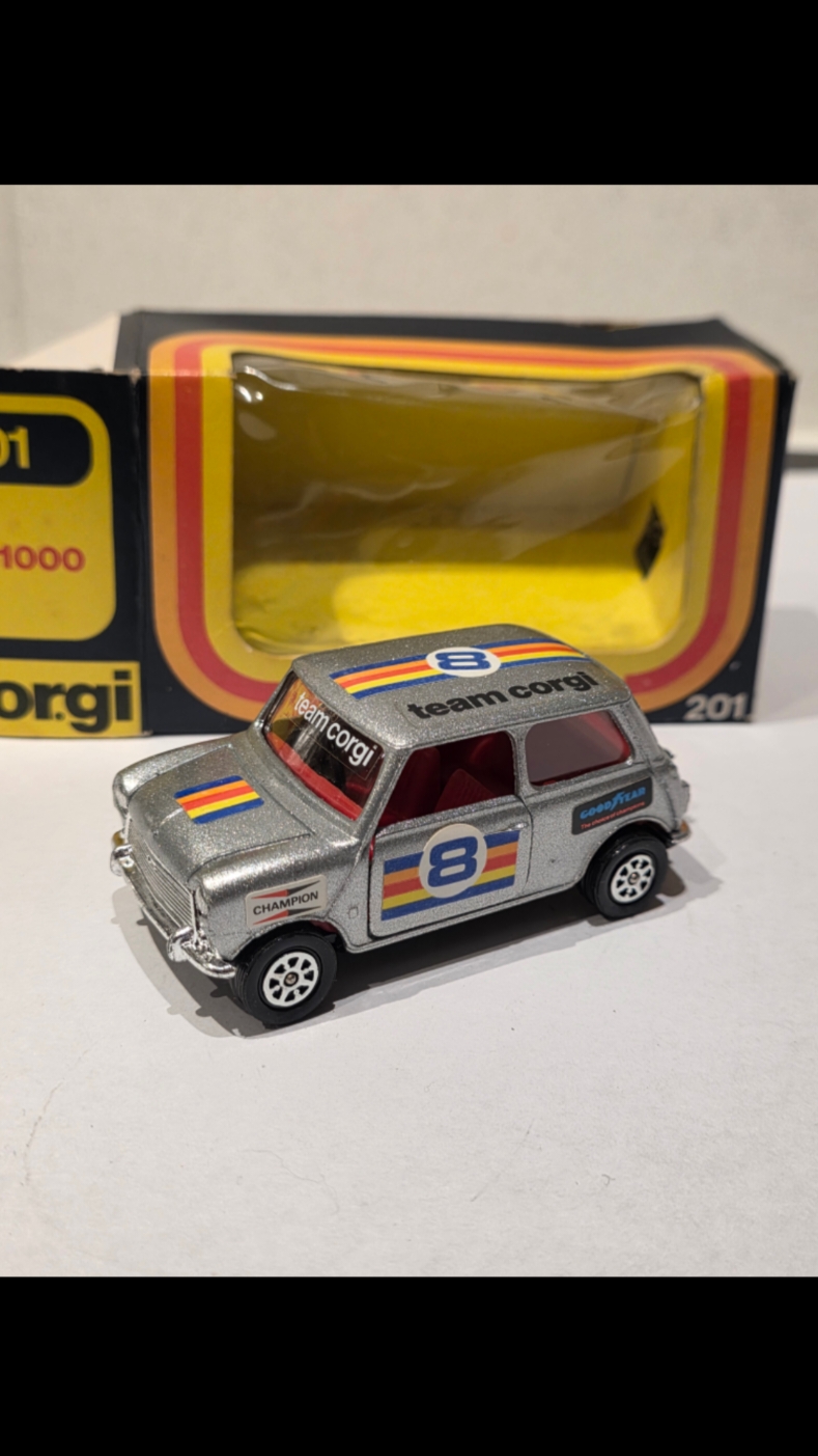 @Barnes Collectables