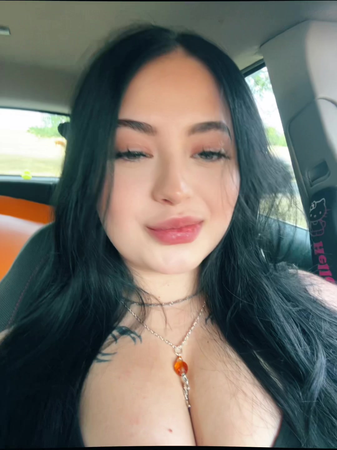 @rebevvv