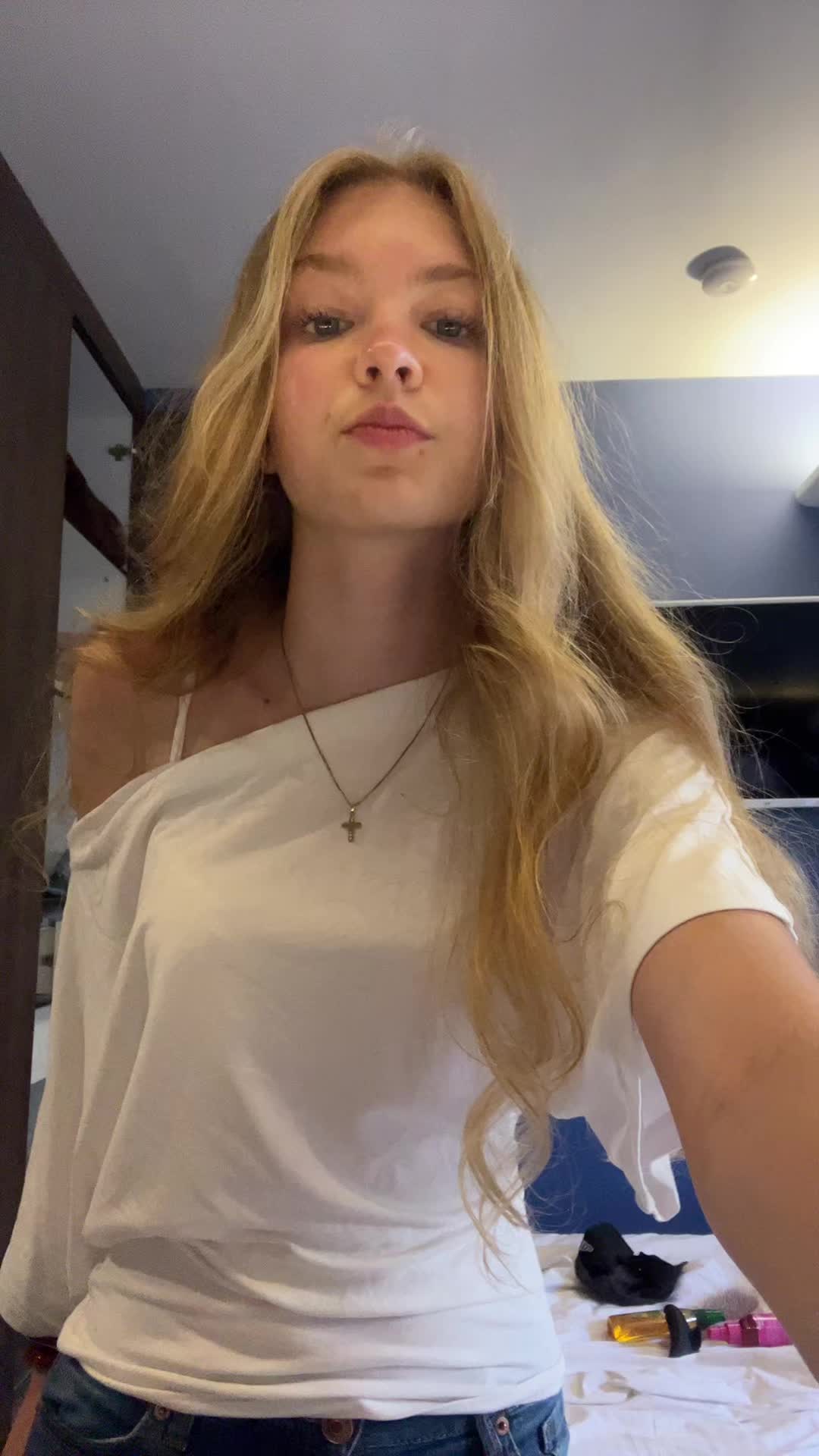 @Isabel🦦