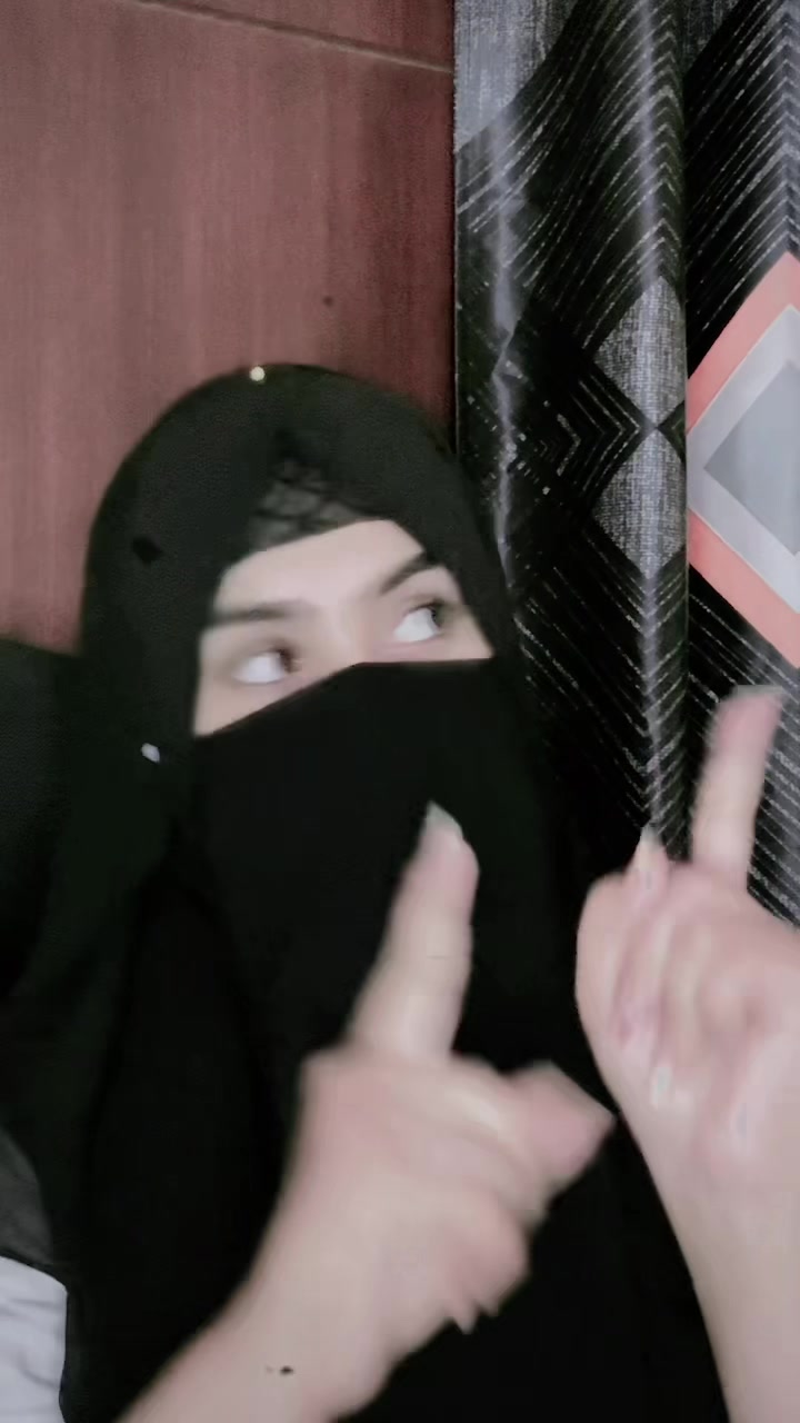 @𝘾𝙖𝙥𝙧𝙞𝙘𝙤𝙧𝙣♡