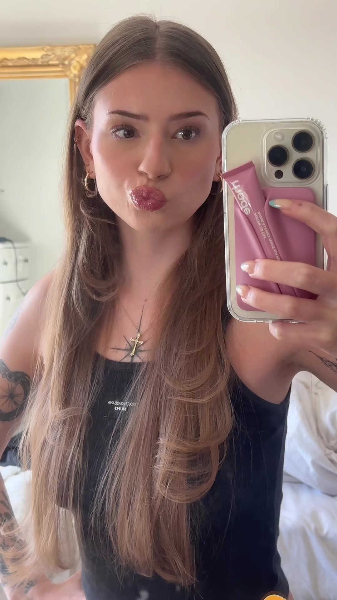 @chloella