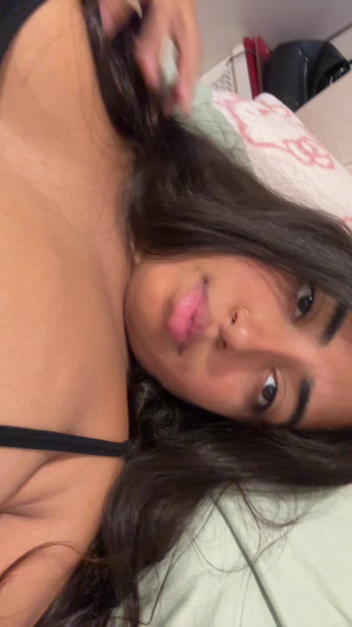 @mooncrumbsss