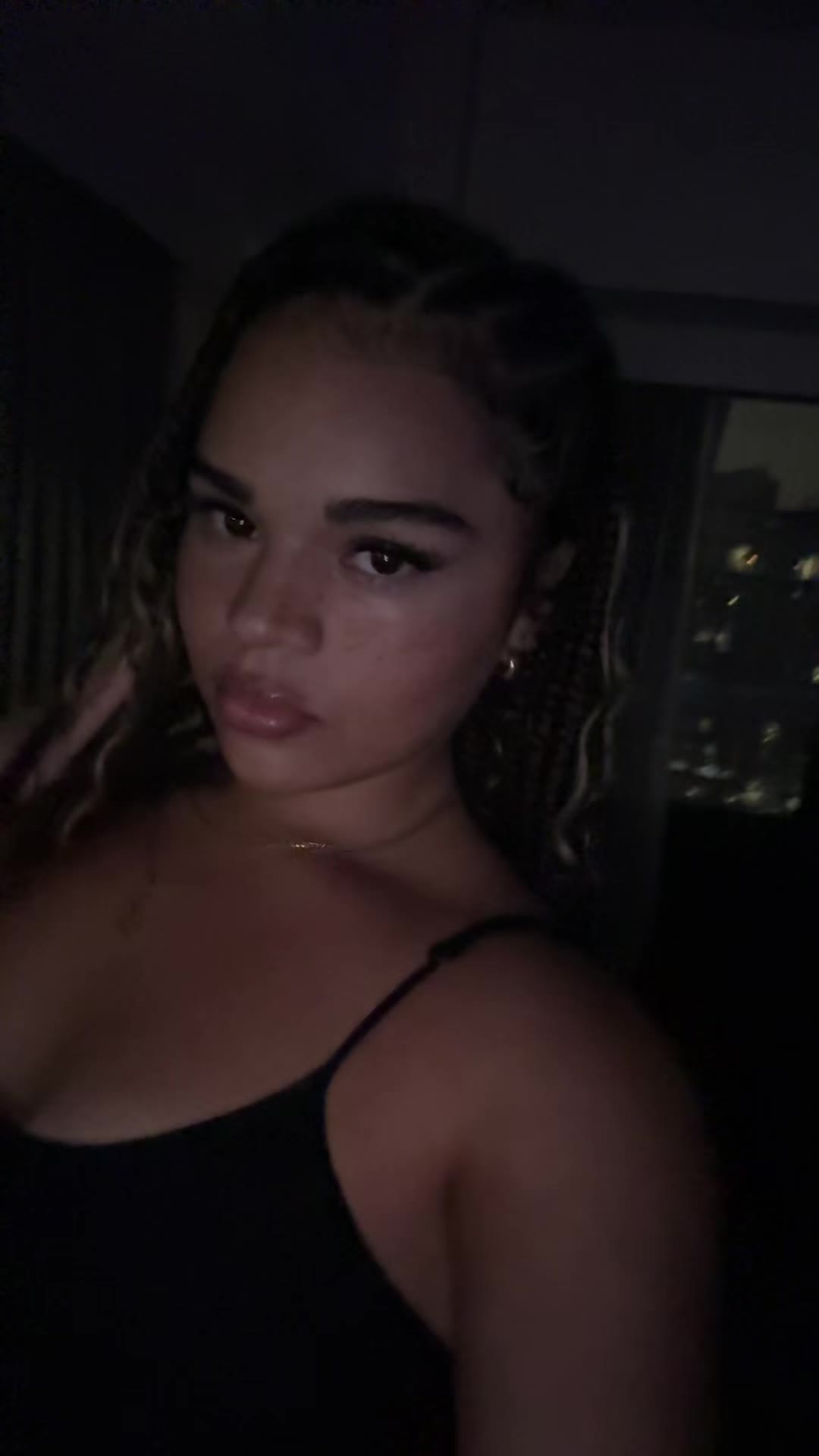 @g