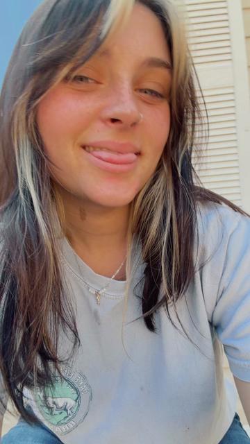 @CARLIE✝️