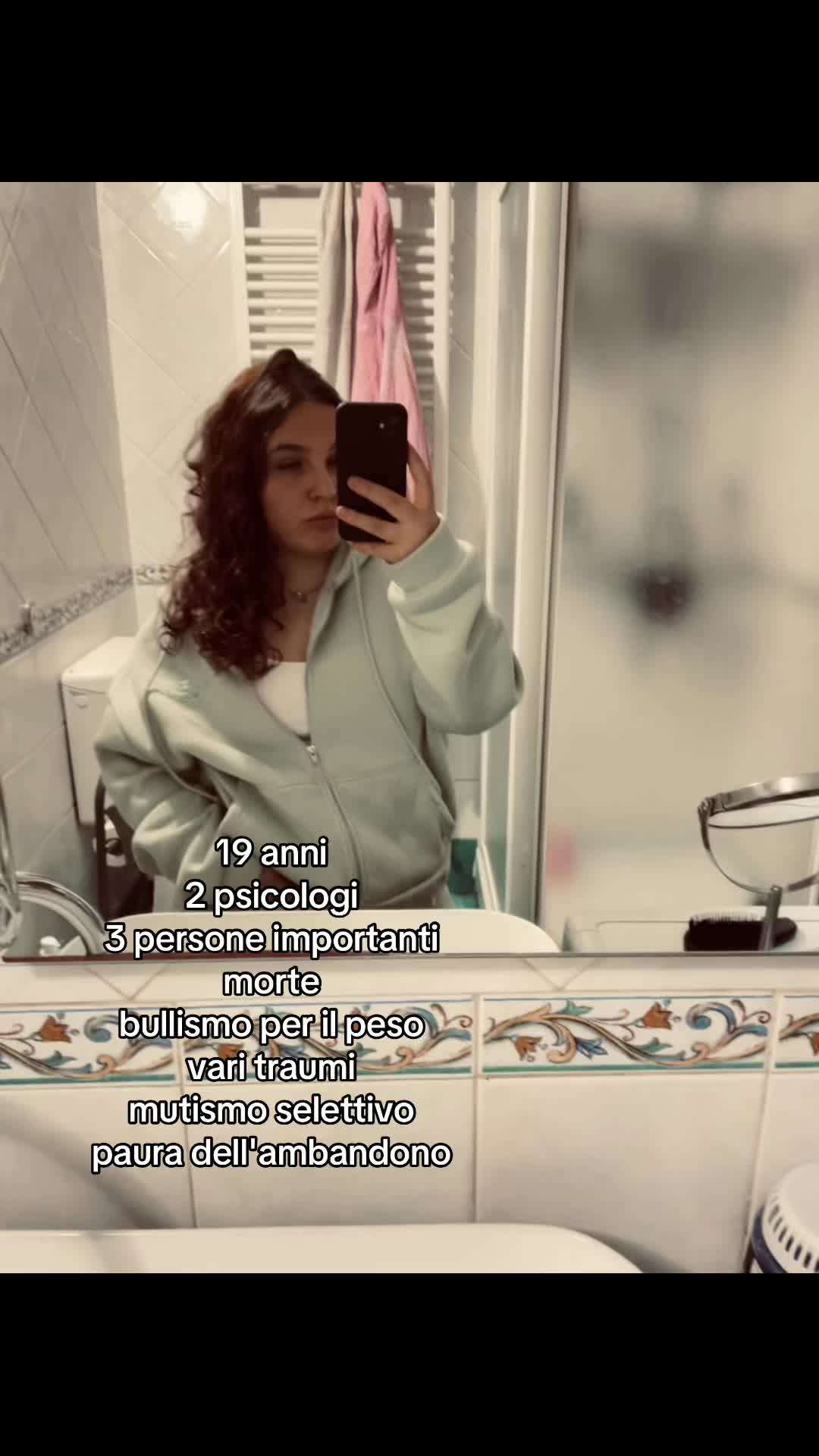 @A N N E 🕷️