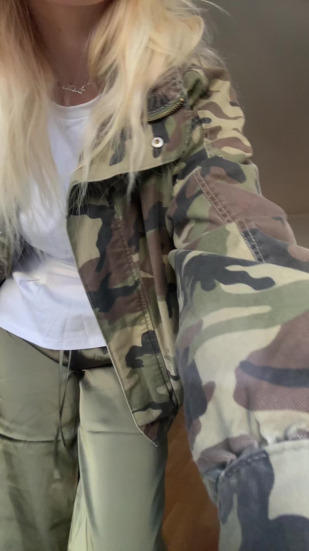 @elina