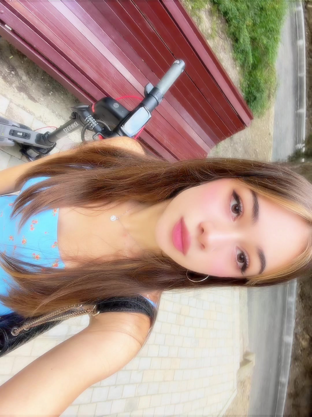 @Alissa_D