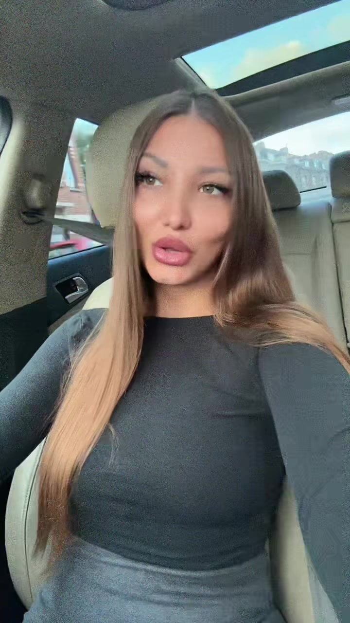 @loreelorennaa
