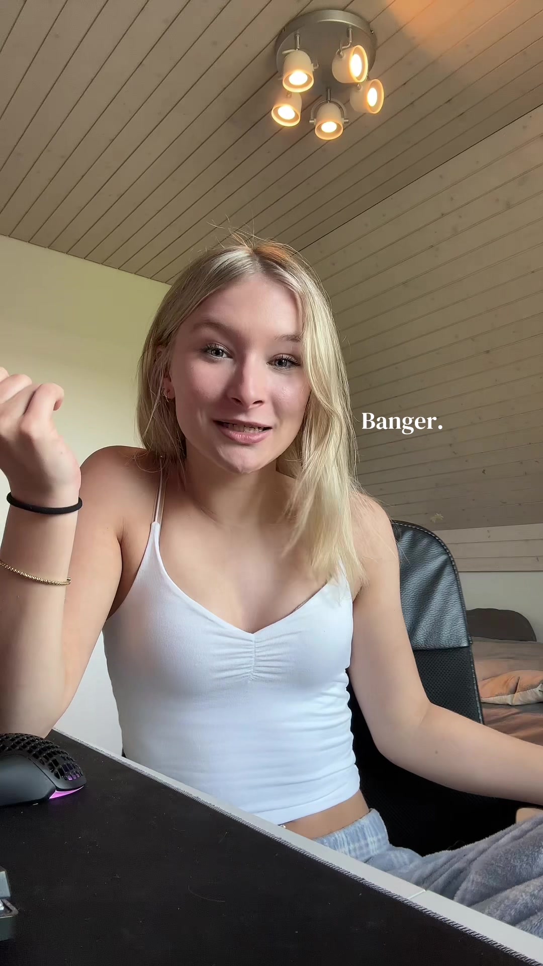 @Leonie💛☀️