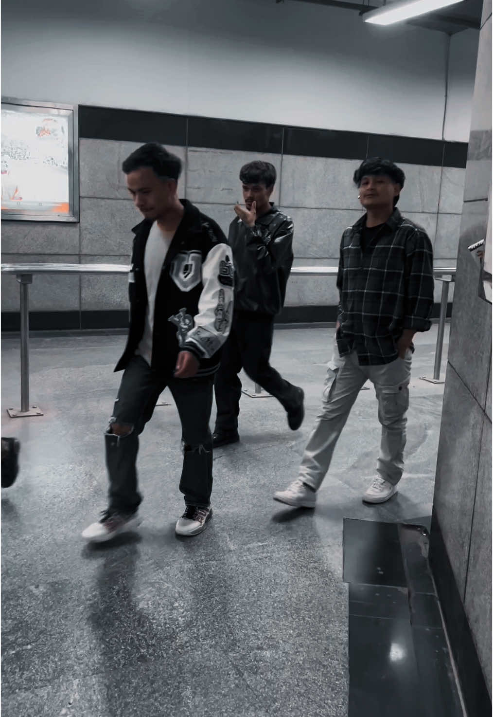 @✘・𝙎 𝙐 𝙍 𝘼 𝙕 ・DON・💀