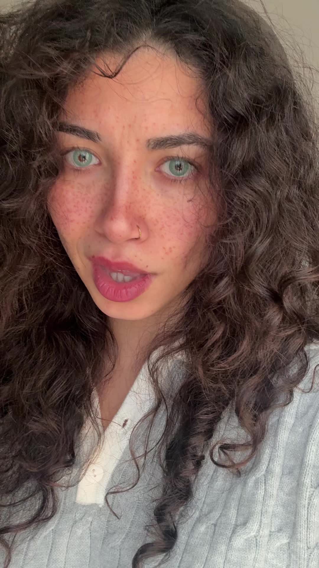 @Holmes_Sara