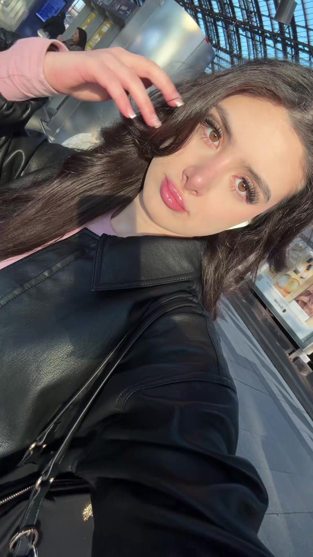 @melika