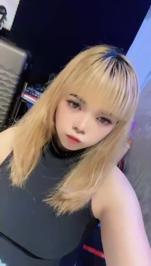 @E🦁