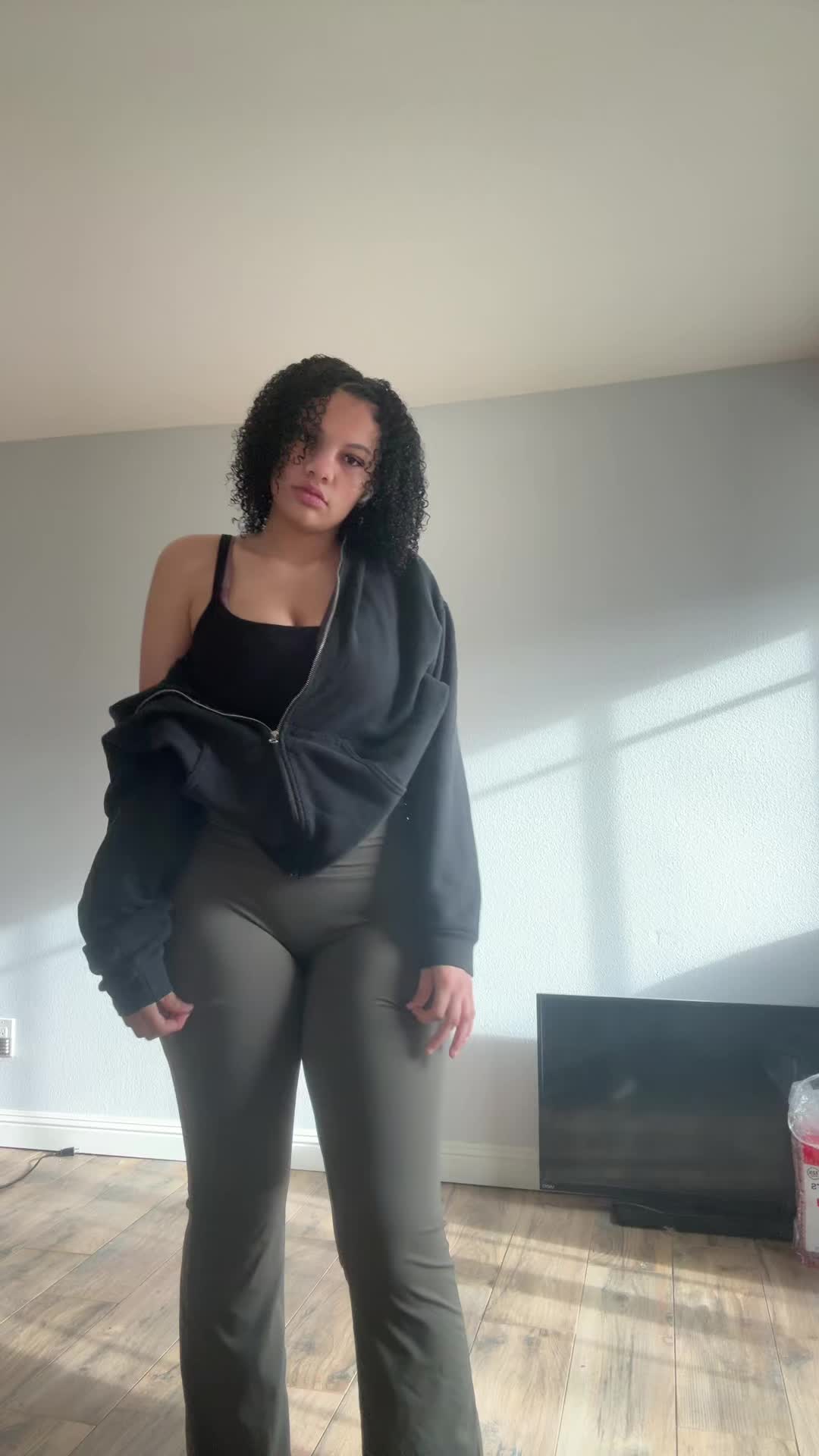 @𝒟𝑜𝓃𝓎𝒶💋