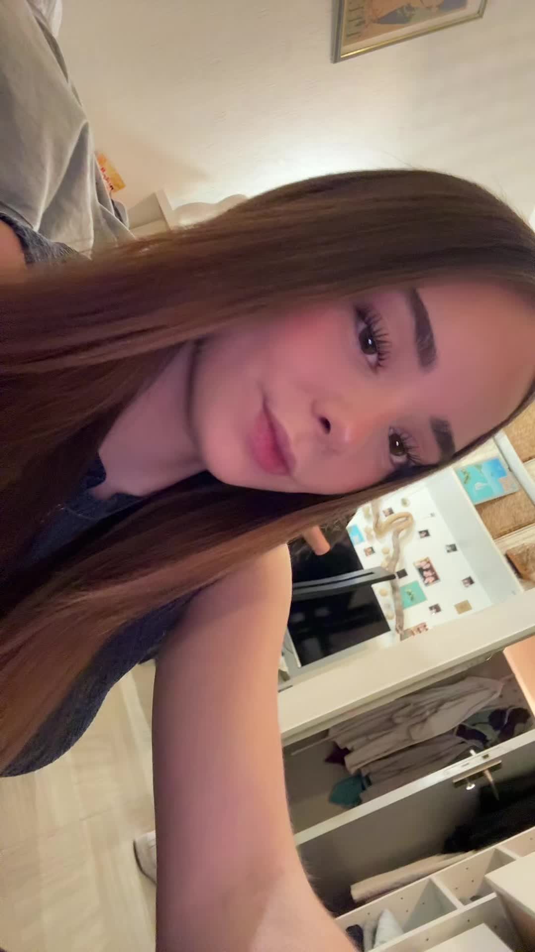 @โ๐๐๐ฃ๐ ๐ธ