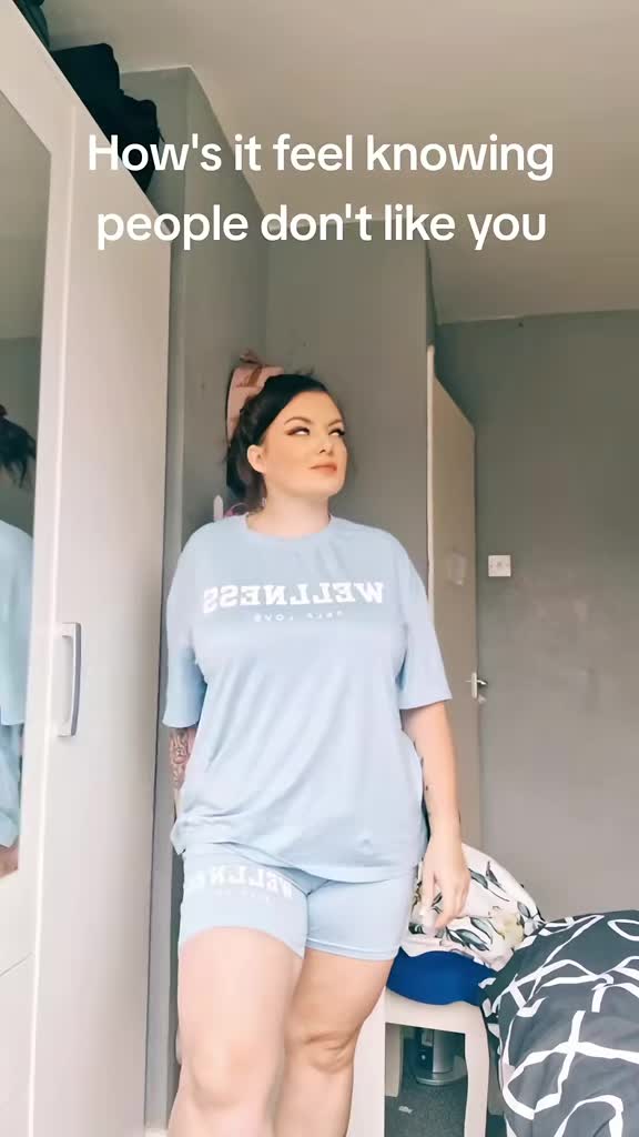 @Nikki-Louise993