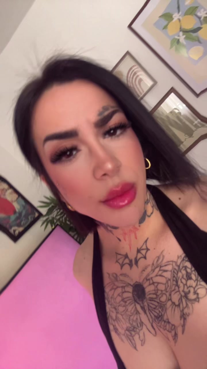 @leyanailz