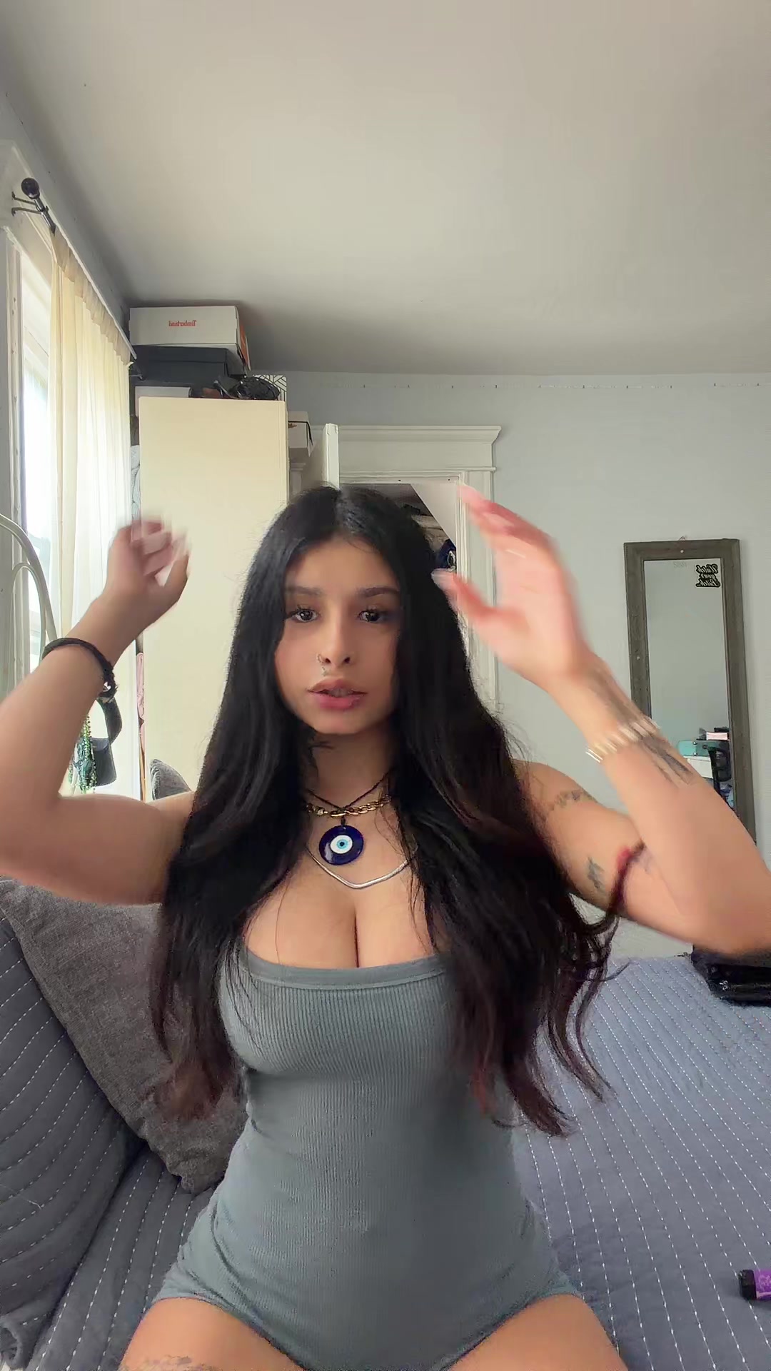 @Renata🧿