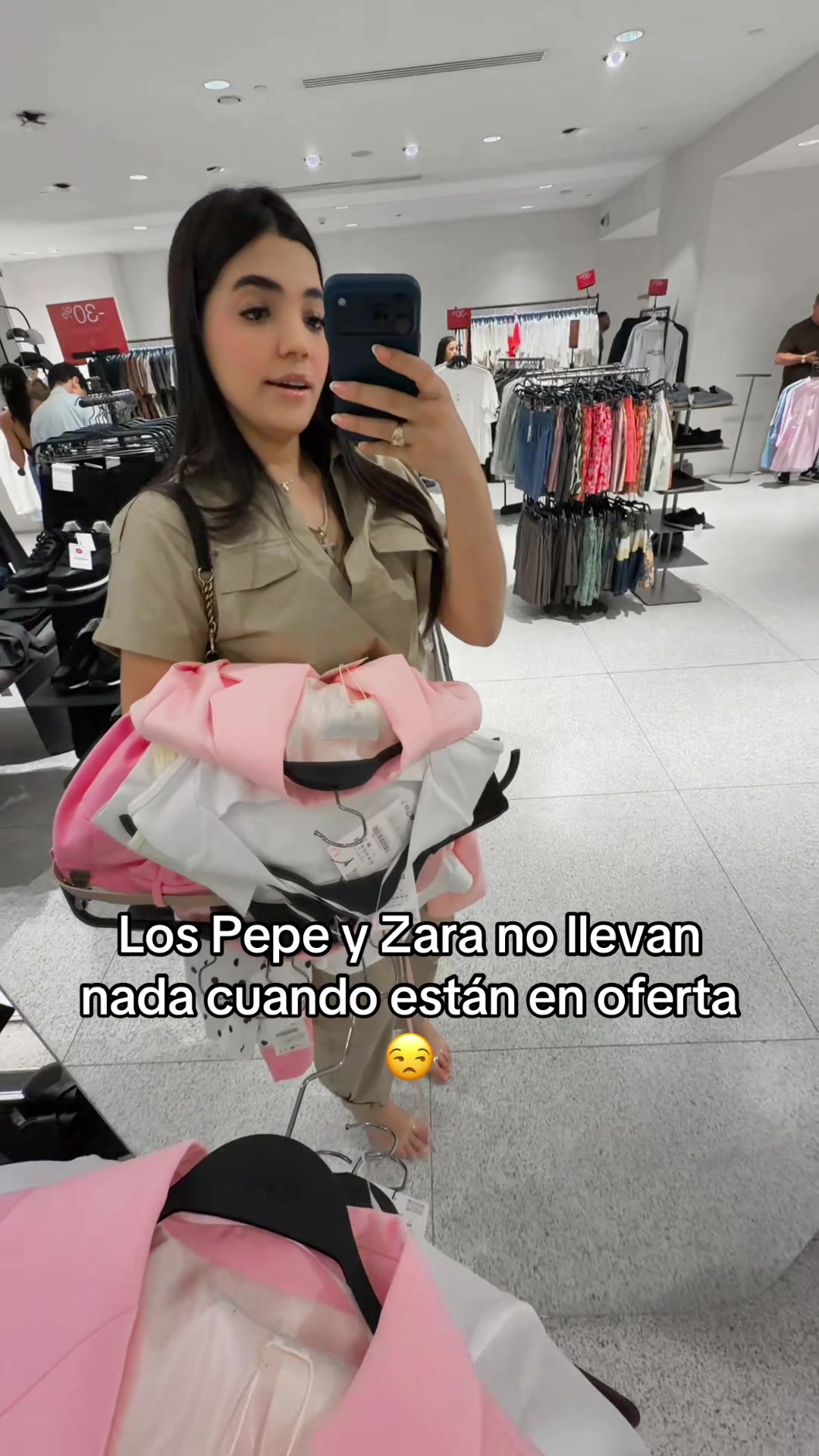 @Lic. Camila Cruz de Salazar