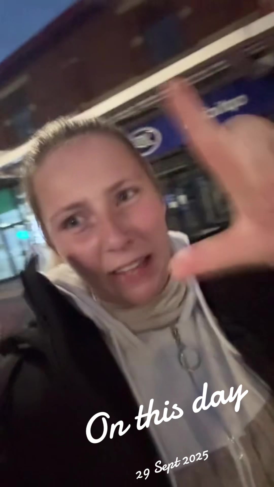 @Lou aka laura