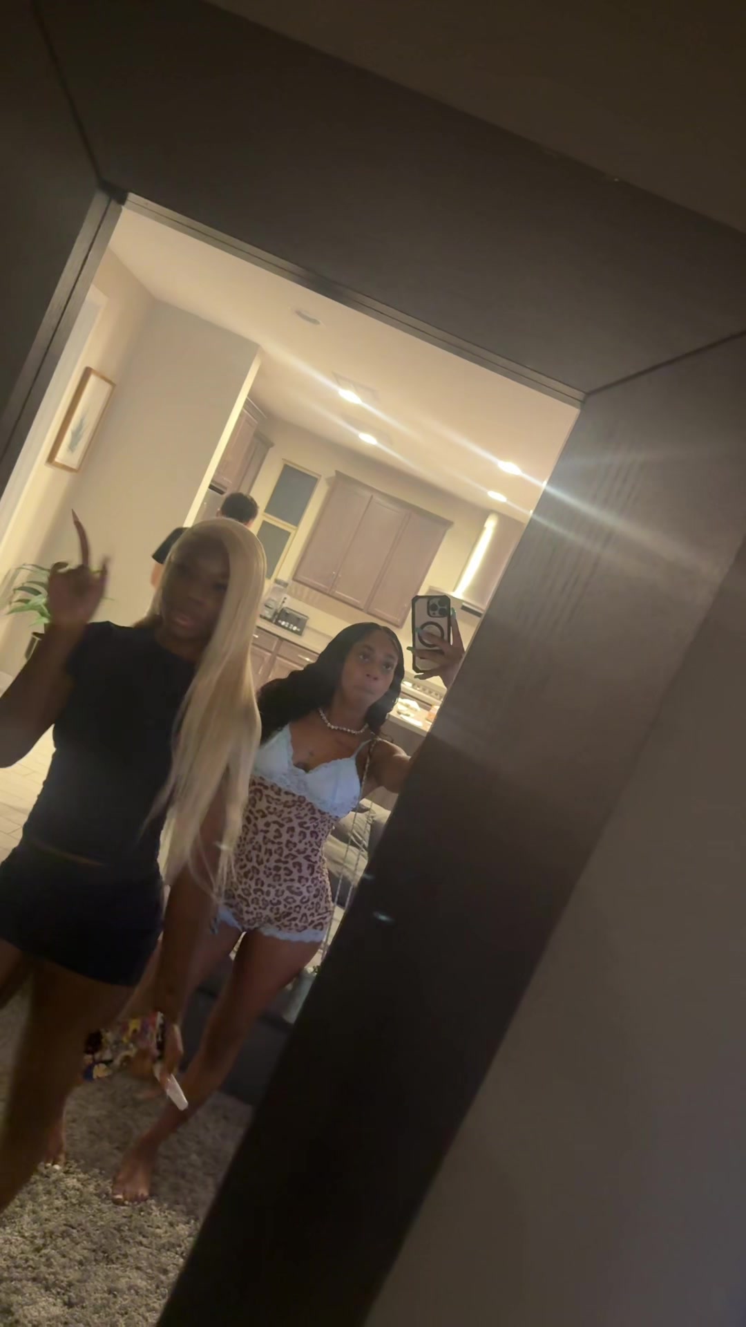 @Leighhh🖤