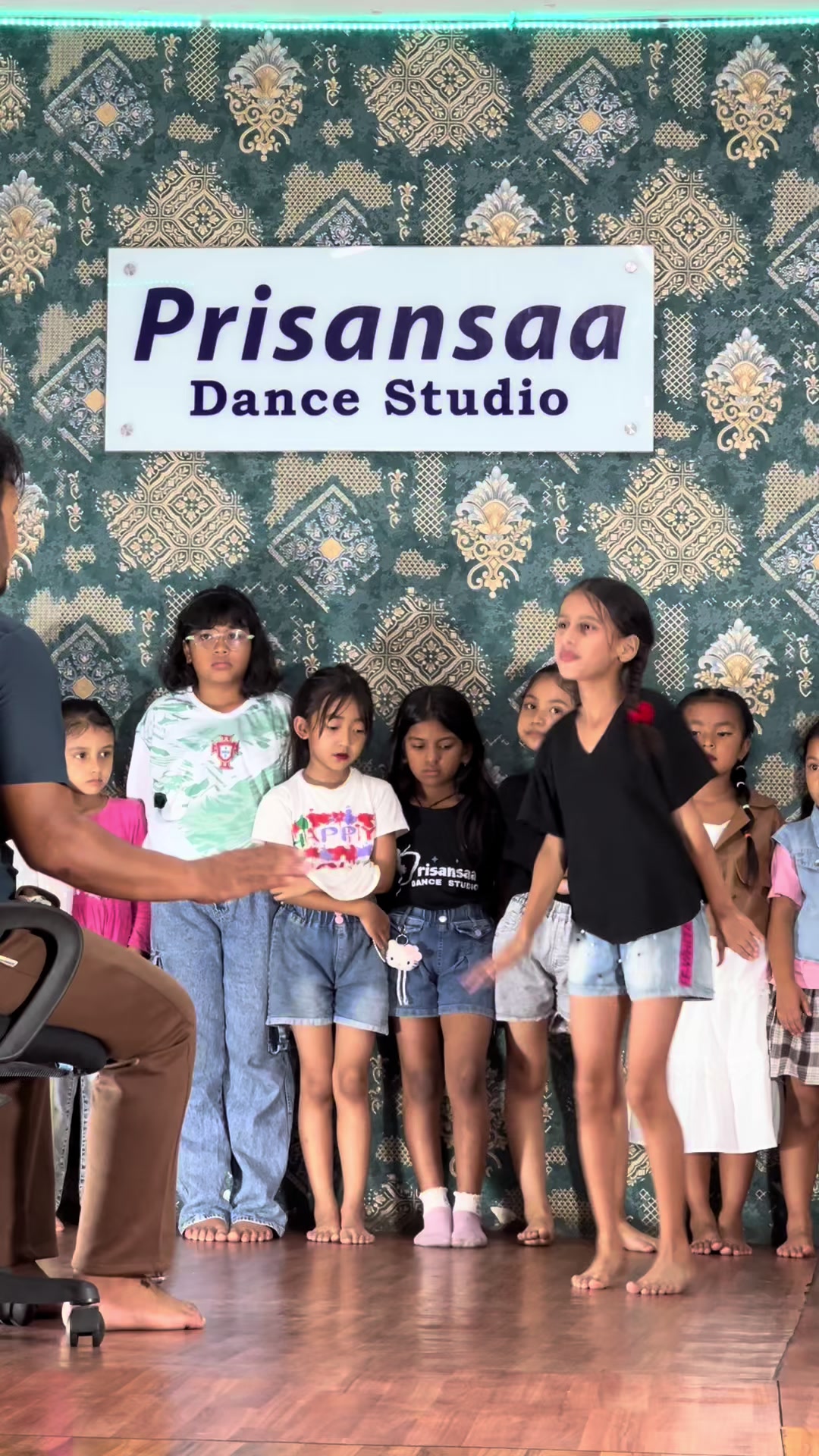 @prisansaa dance studio