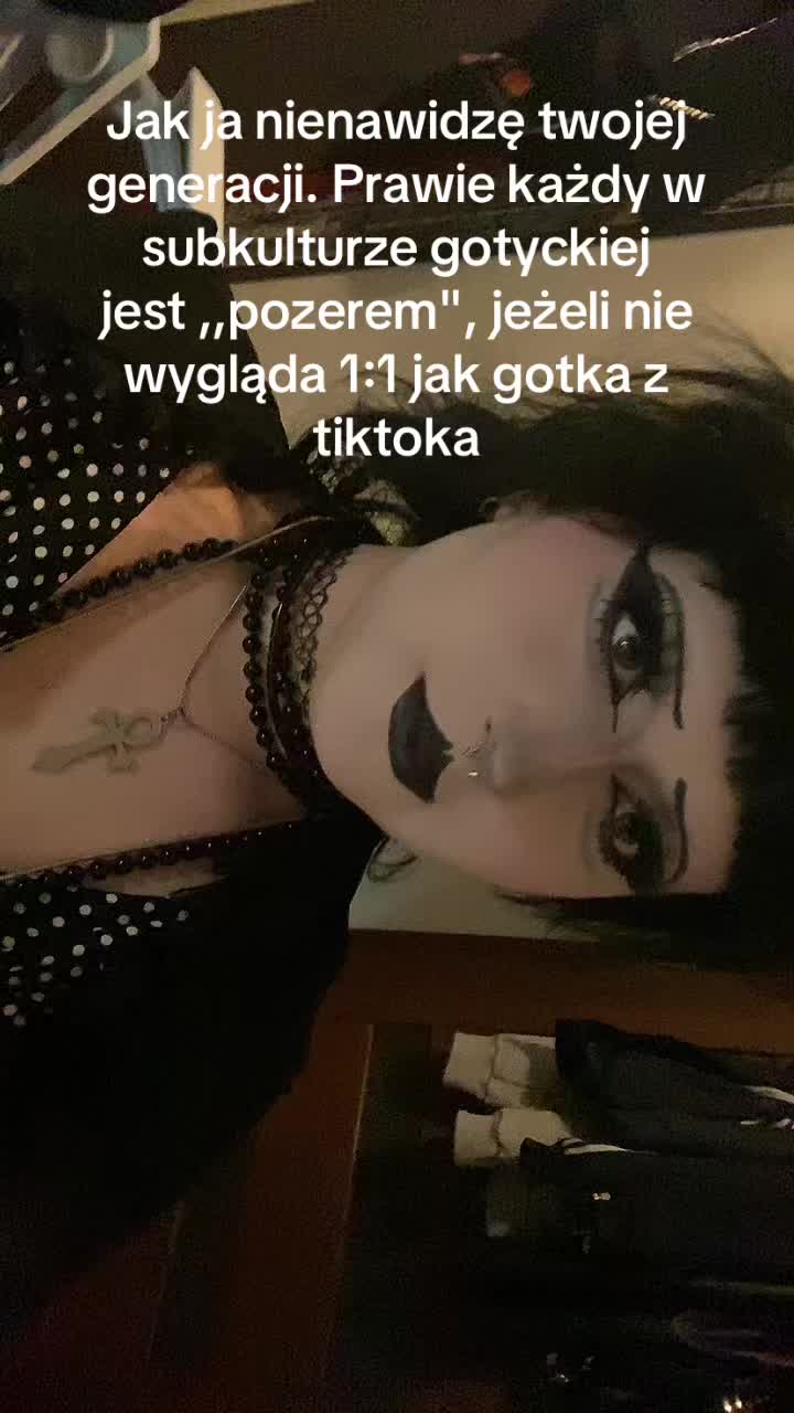 @laura