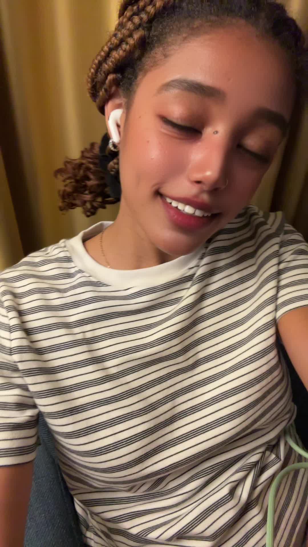 @MariaJulie 🇫🇷🇬🇦