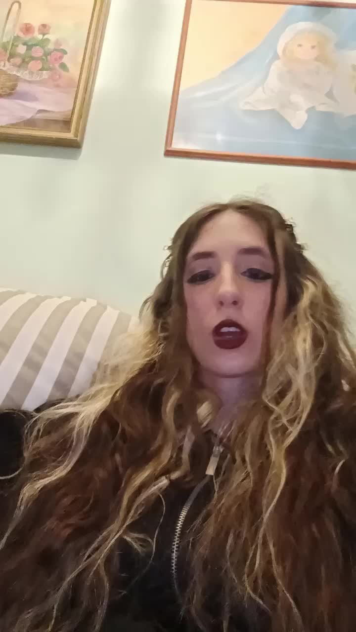 @la chica de la mirada matadora