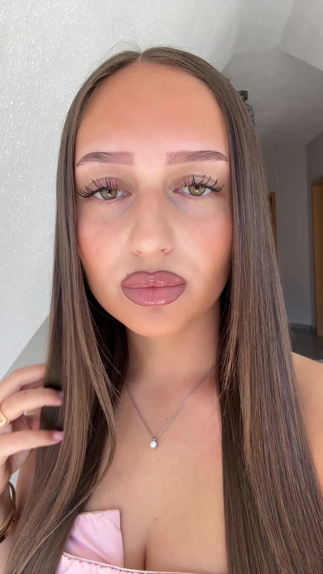 @Elisa